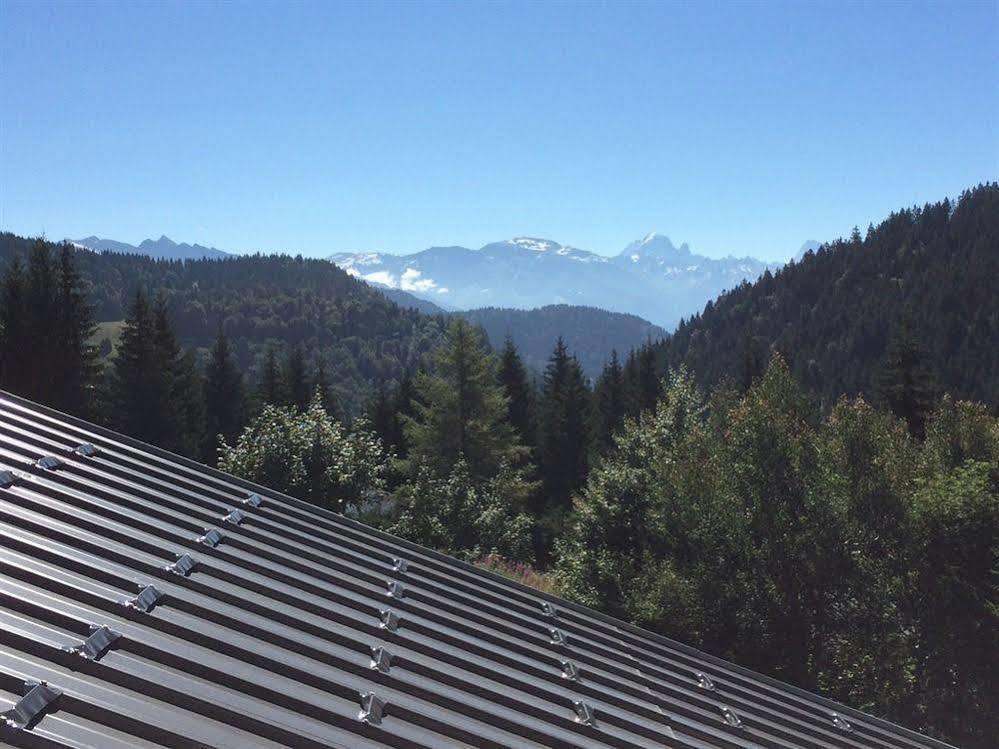Hotel Le Taconet Le Praz de Lys Esterno foto